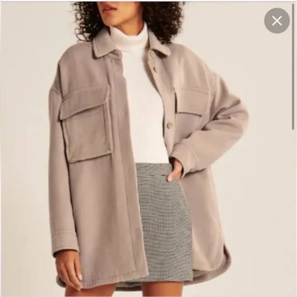 ABERCROMBIE tan oversized quilted shacket